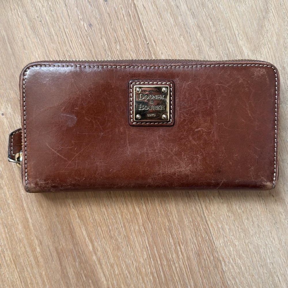 Dooney & Bourke zippered wallet with paisley interior vintage - Picture 3 of 5